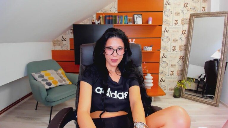 EmillyTy's Streamate show and profile