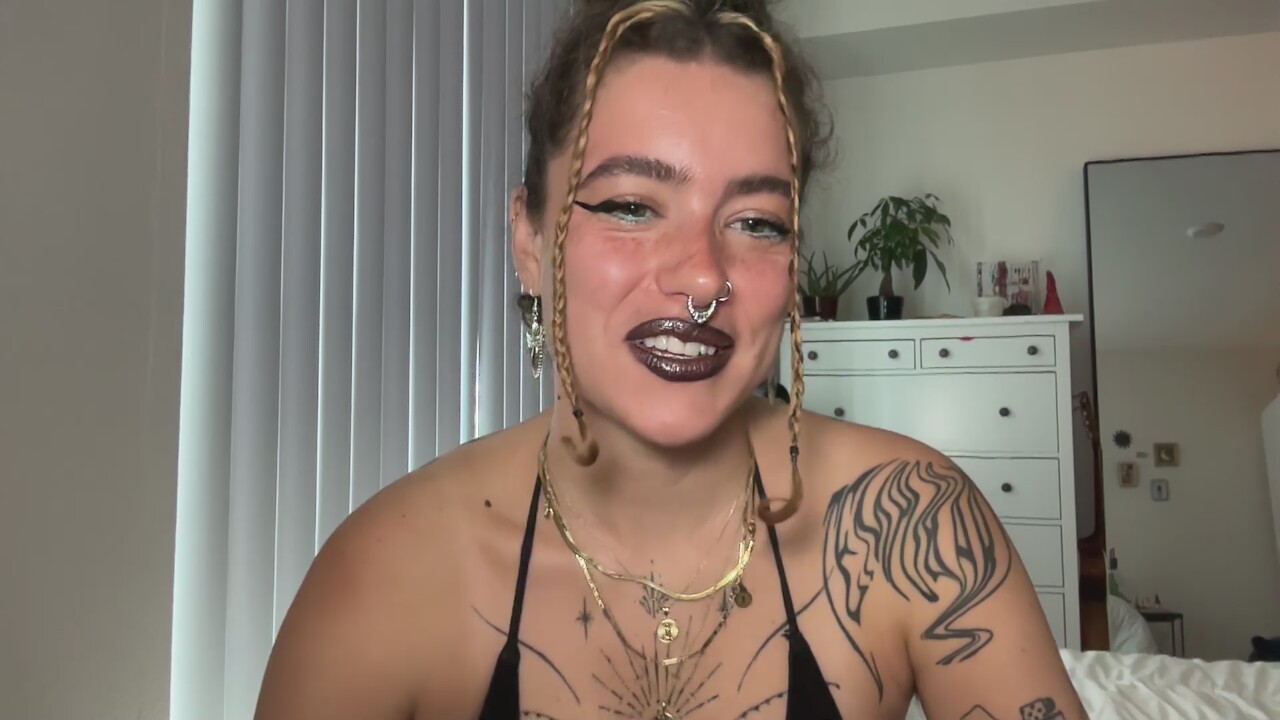 Velvette_Peach