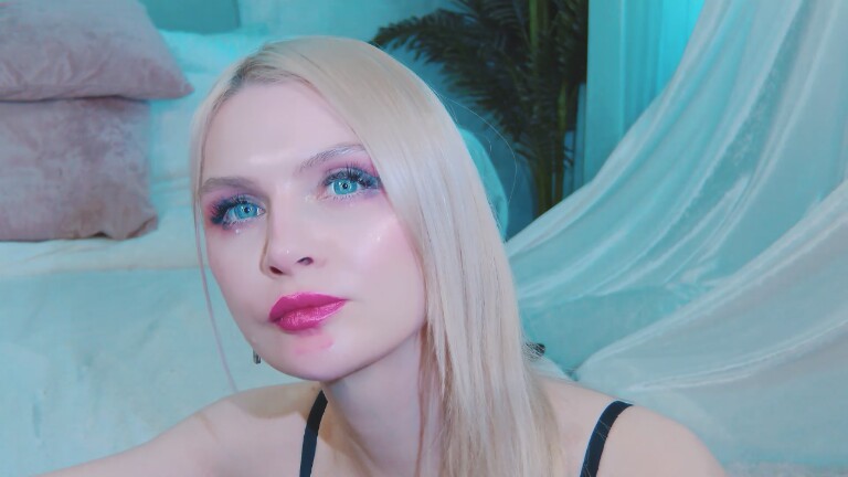 DenLina's Streamate show and profile