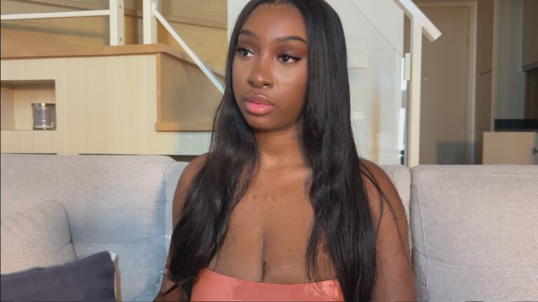 alonayum's Streamate show and profile