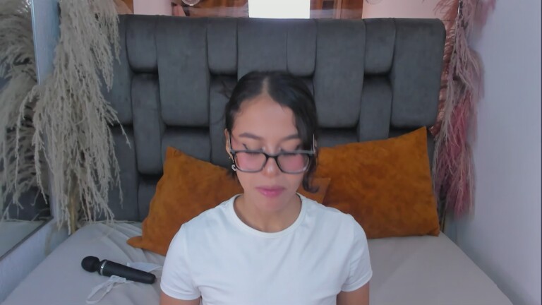 GABYHANK's Streamate show and profile