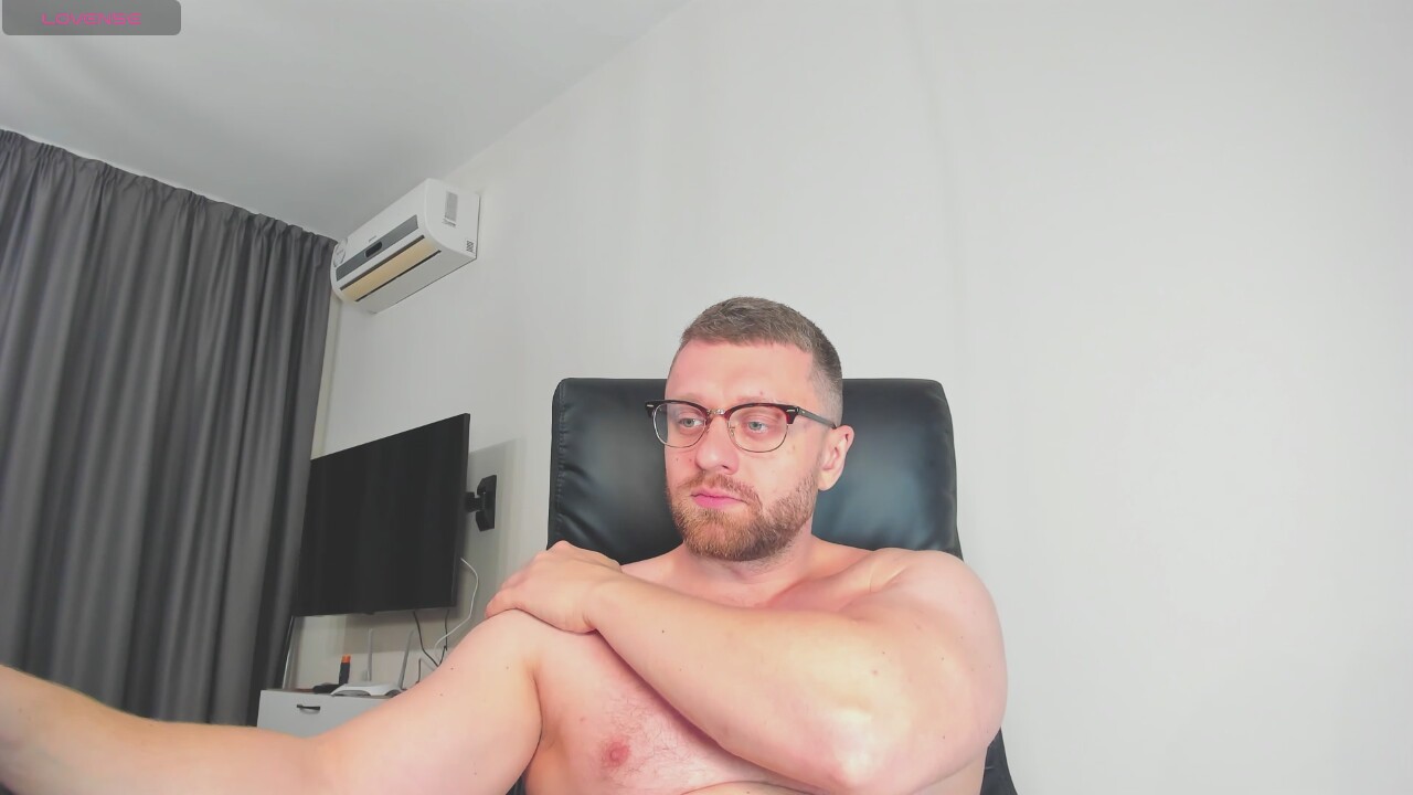 FindomGuyXXX Live Porn Model Profile