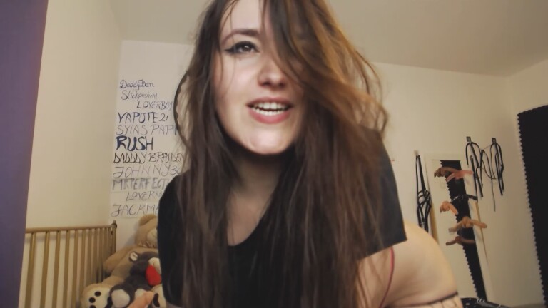 SYIA's Streamate show and profile